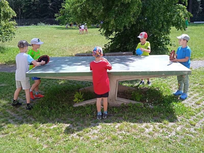 Druzina konec sk roku 25 47