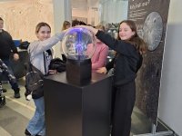 Školní rok 2025/2026 &raquo; Exkurze 6. ročníků do Hvězdárny a planetária v Hradci Králové